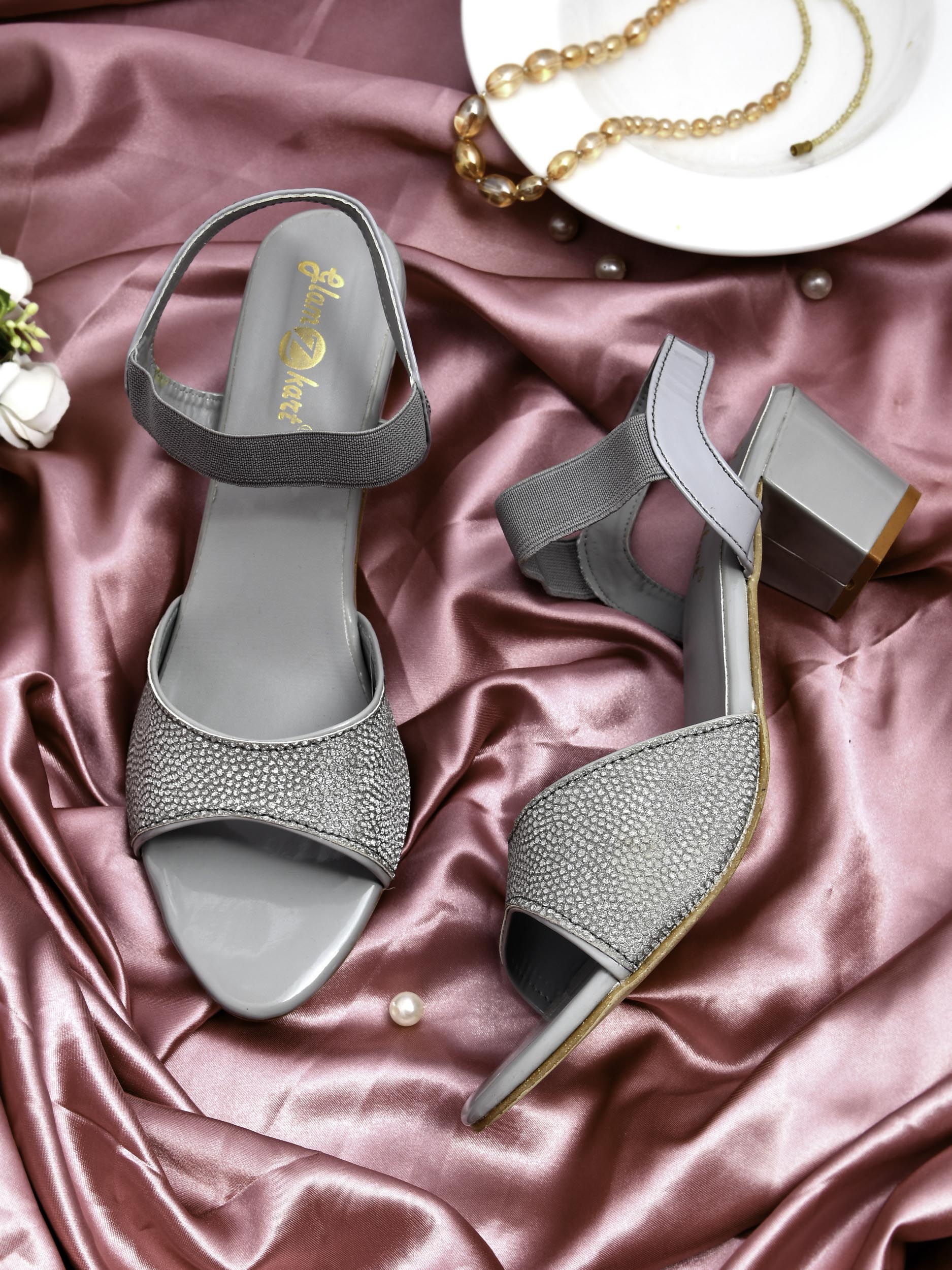 Buy heels under 500 golden colour in India @ Limeroad-gemektower.com.vn